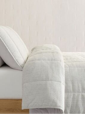 West Elm Light Grey Linear Cotton Comforter NWT King